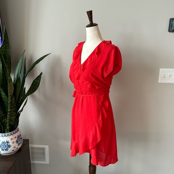 Aritzia Sunday Best Ruffle Hem Double Lined Wrap Dress - Picture 1 of 9